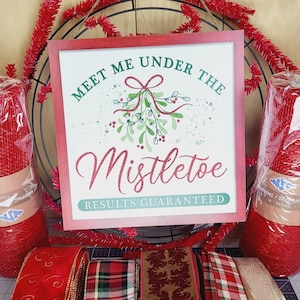 DIY Mistletoe Christmas Wreath Kit – Red Mesh & Elegant Ribbon Bundle with Sign – Holiday Door Decor Craft Kit