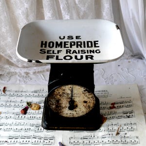Antique Weighing Scales Stamped Homepride by Salters
