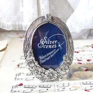 Oval Vintage Silver Scenes Photo Frame