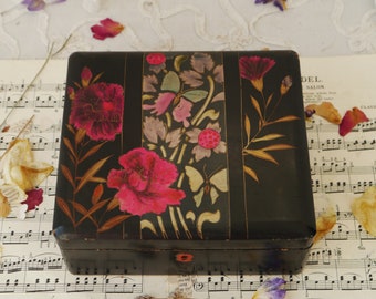 vintage Floral Laquered Box Peint à la Main