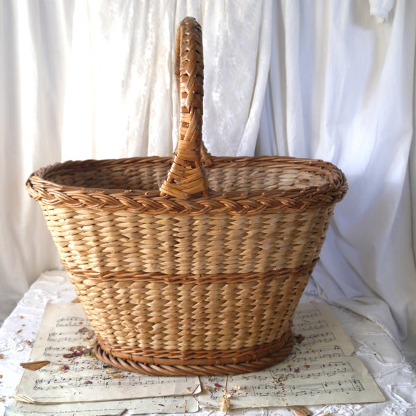 Vintage Straw and Wicker Shopping Basket