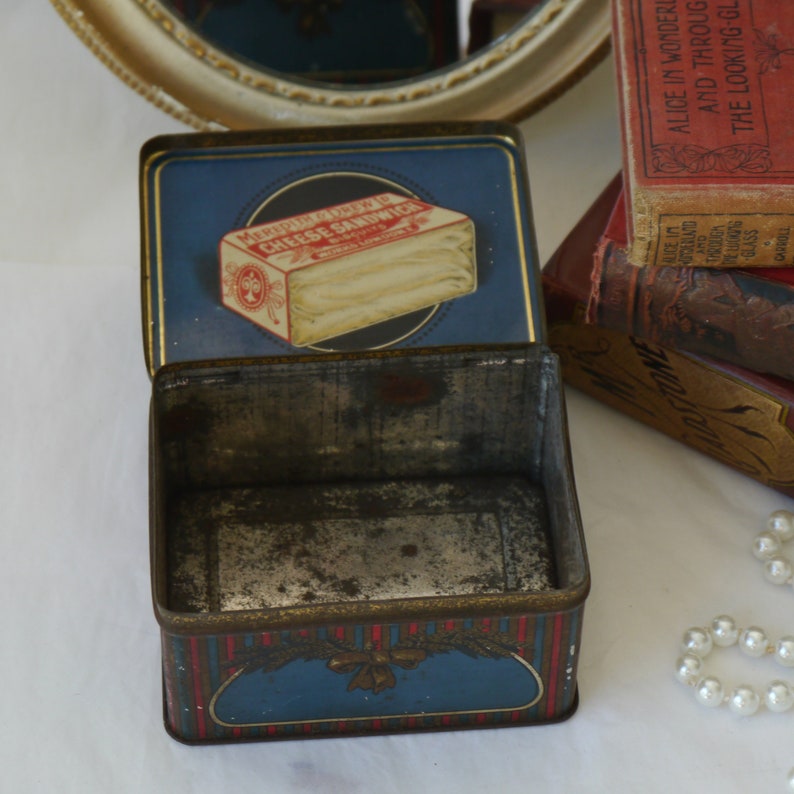 Vintage Meredith /& Drew Biscuit Tin