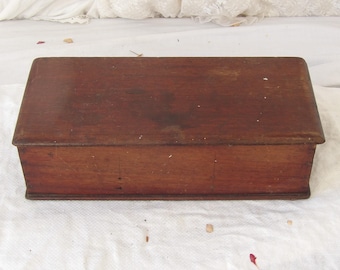 Rustikale Vintage Furnierkiste mit Innenfächern