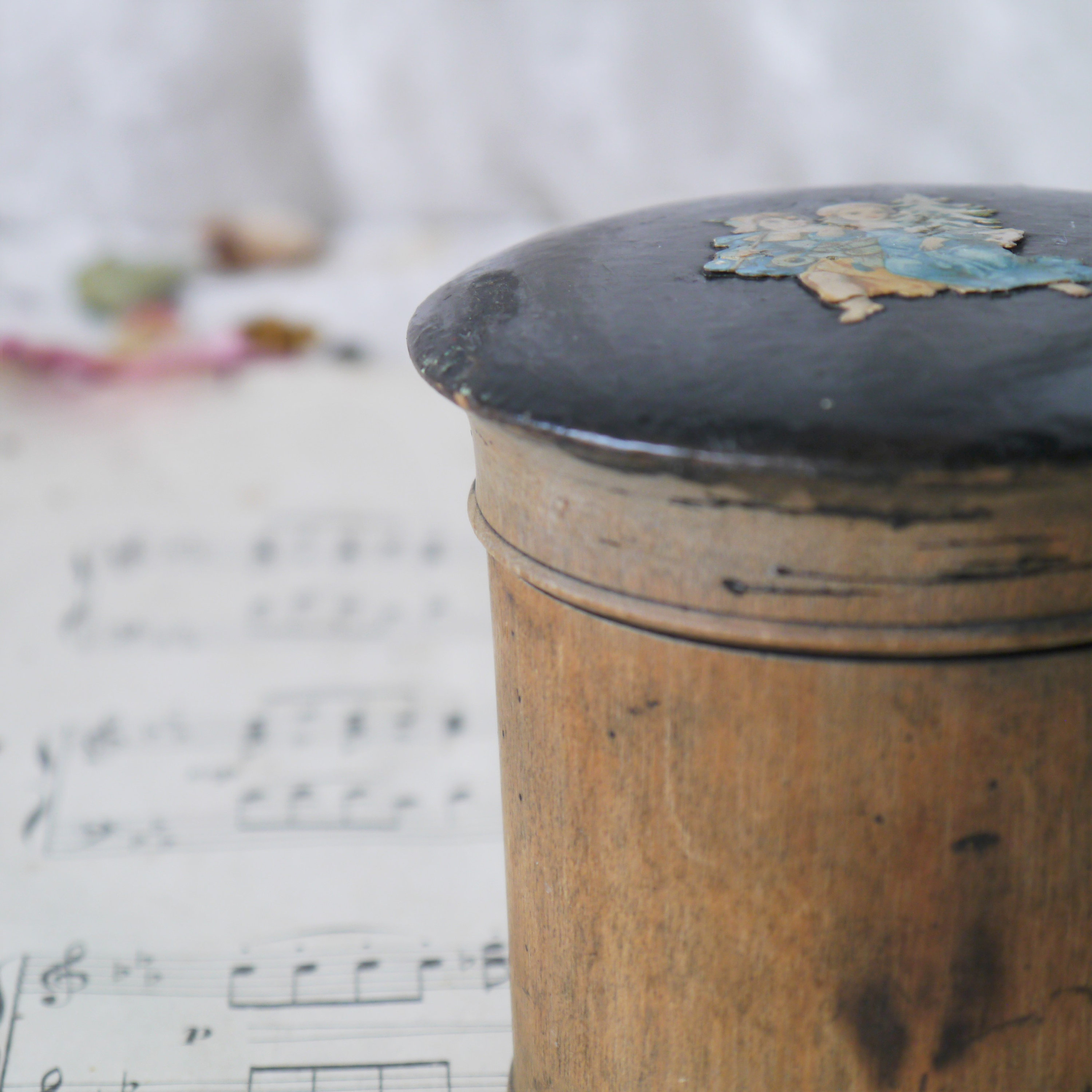 Vintage Round Wooden Pot With Picture Lid Etsy