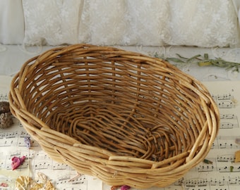 Small Vintage Wicker Bread Basket