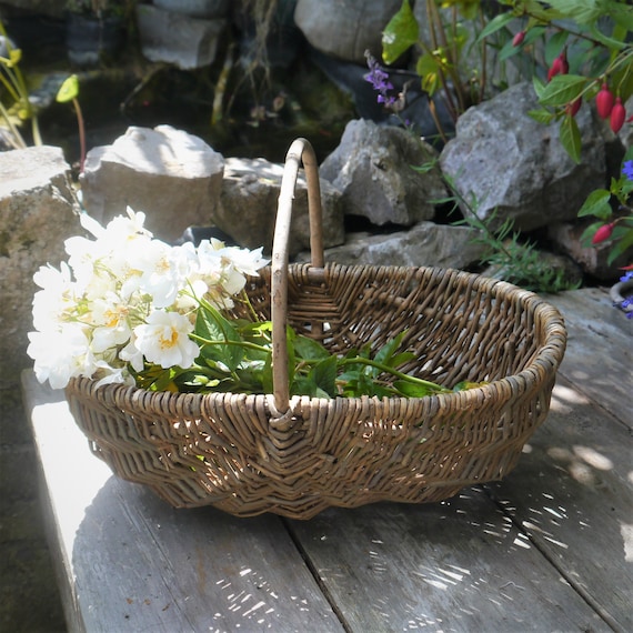Small Vintage Garden Basket, Vintage Woven Trug Basket, Wicker Flower Basket, Vintage Garden Basket, Vintage Storage Basket