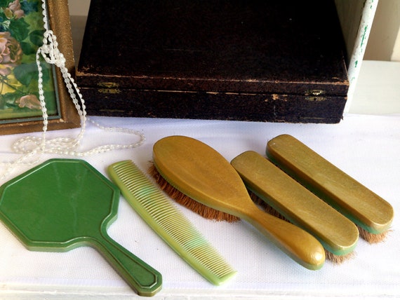 Vintage Vanity Set Boxed Green Bakelite Mirror And Brush Dressing Vintage Vanity Set Boxed Green Bakelite