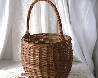 Vintage Round Rustic Wicker Basket