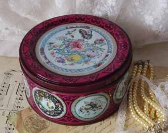 Pretty Vintage Floral Tin
