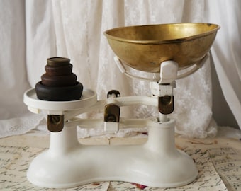 Vintage Boots Kitchen Scales with Weights