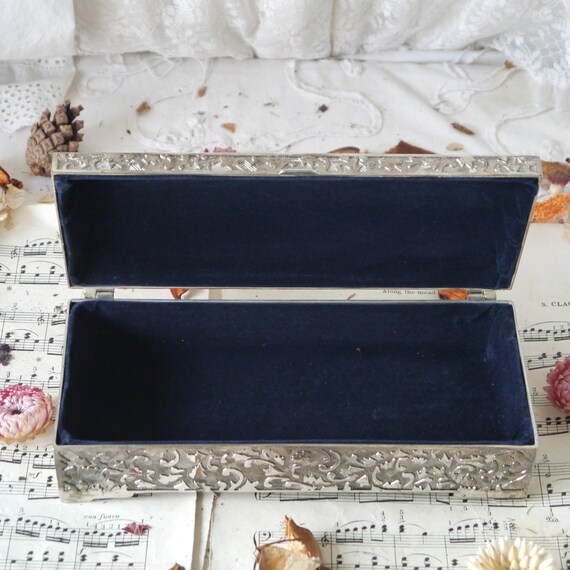 Vintage Decorative Box with Velvet Lining - image 4