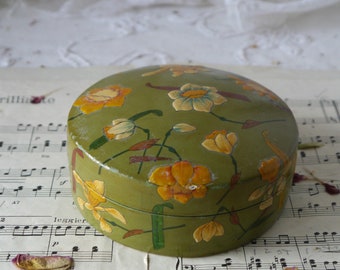 Round Vintage Paper Mache Box with Flowers