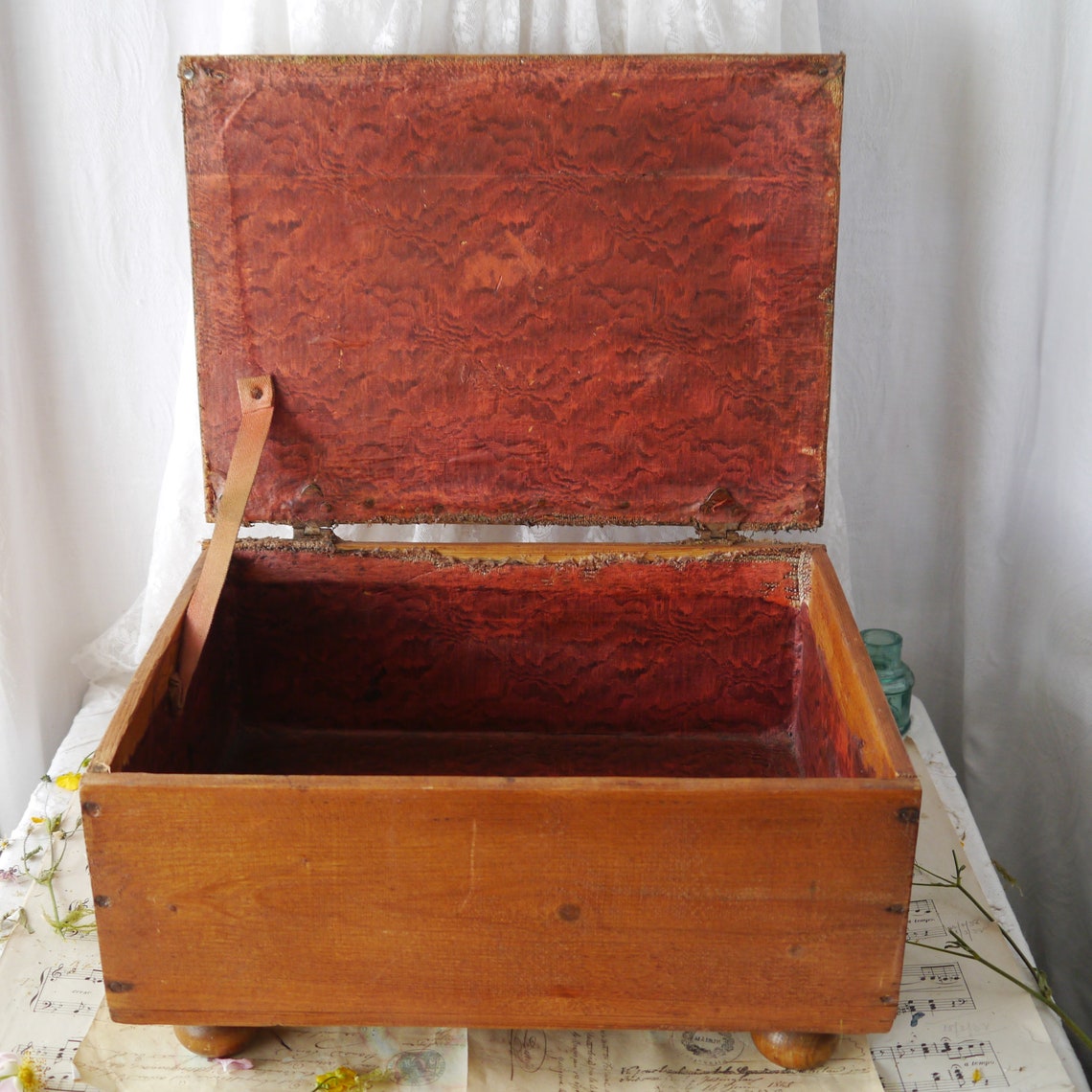 Rustic Vintage Wooden Box With Wooden Feet Etsy