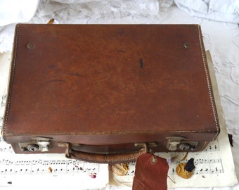 Brown Vintage Leather Suitcase