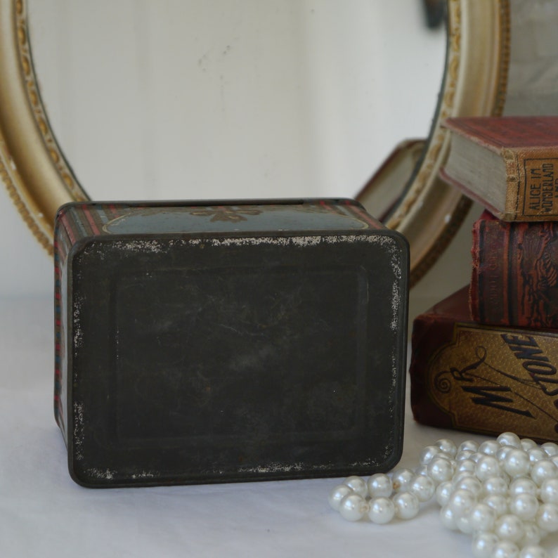 Vintage Meredith /& Drew Biscuit Tin