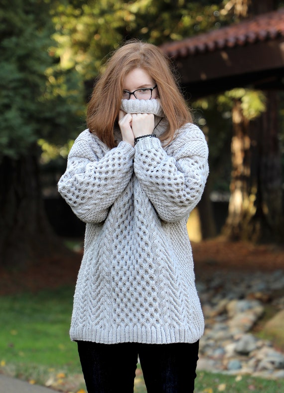 Light Grey Womens Winter Sweater. Handknitted Cozy Sweater. Womens  Oversized Chunky Knit Sweater. Womens Aran Sweater. Cable Knit Sweater. 