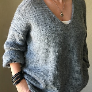 Alpaca Oversized women sweater. Chunky knit sweater. Alpaca Wool Knitted V-Neck Loose Fit Oversized Sweater