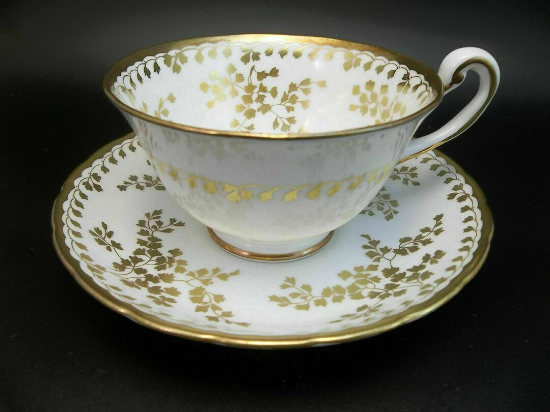 Royal Chelsea English Bone China Tea Cup Saucer Set 22 Kt Gold Etsy