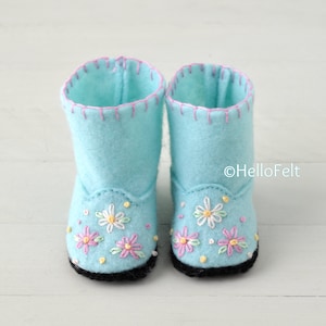 PDF Pattern: Felt Boots for 16" Animators dolls, Tutorial and Pattern. Felt Shoes for dolls.