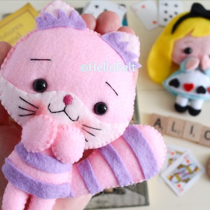 PDF PATTERN: Cheshire Cat pdf Pattern. Felt Doll Sewing Pattern, Doll Pattern. Plush Pattern. PDF felt pattern Alice in wonderland