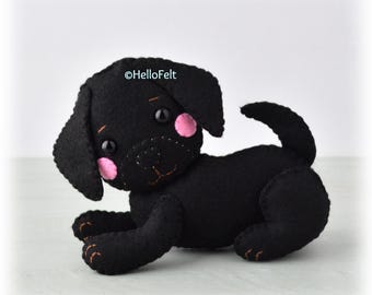 PDF + SVG PATTERN: Black Labrador felt dog pattern. Felt cute dog. Plush dog pattern.Felt dog pattern.