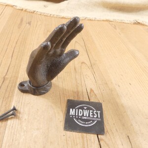 1 Cast Iron Door Handle, Hand, Large Handle, Rustic Brown Color, Large, Door Knob, Large Coat Hook, Farmhouse - By Midwest Craft House imagem 4