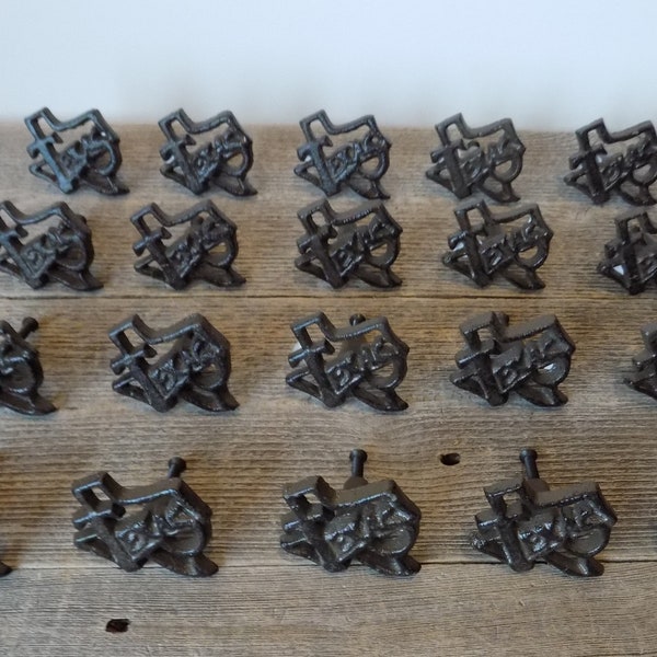 Matching Drawer Pulls and Knobs Etsy