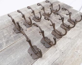 12 RUSTIC COAT HOOKS ANTIQUE STYLE CAST IRON 4.5" WALL DOUBLE RESTORATION BROWN 