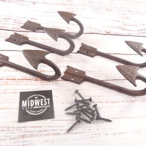 5 Cast Iron Arrow Coat Hooks – Rustic Wall Hooks, Arrow Towel Hooks for Entryway, Farmhouse, Cabin, Primitive Hardware