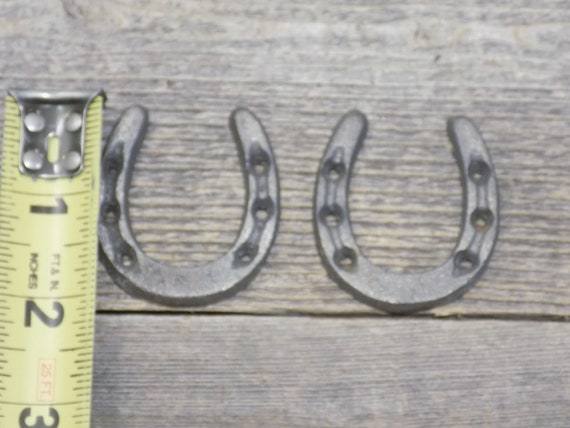 2 Cast Iron Metal Lucky Horseshoes Western Lone Star Texas Rustic Decor 7/"x6.25/"