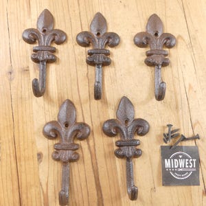 5 Cast Iron Fleur De Lis Hooks – Rustic Wall Hooks – Farmhouse Entryway Hardware – Vintage French Style Hook Set - By Midwest Craft House