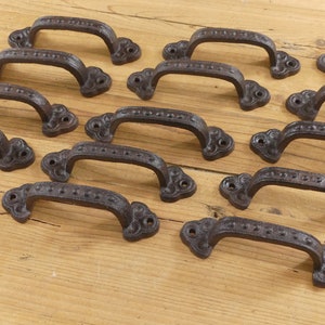 15 Cast Iron Handles, Dark Rustic Brown Color, Cabinet Handles, Drawer Pulls, Dresser Handle, Charcuterie Board Handle, 5 1/2" Long