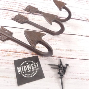 Set of 3 Cast Iron Arrow Coat Hooks – Rustic Wall Hooks, Arrow Towel Hooks for Entryway, Farmhouse, Cabin, Primitive Hardware
