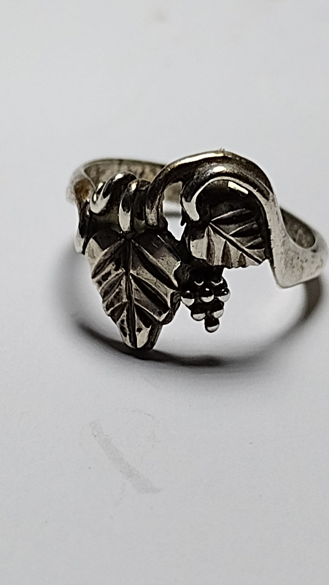 Black Hills Gold Grape Cluster Ring - Etsy