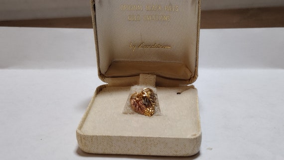 Black hills on sale gold heart ring