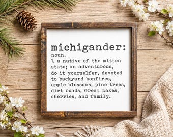 Michigander Definition Sign | Michigan Wall Decor | Great Lakes Gift | Michigan Lover Decor | 15.5" x 15.5"