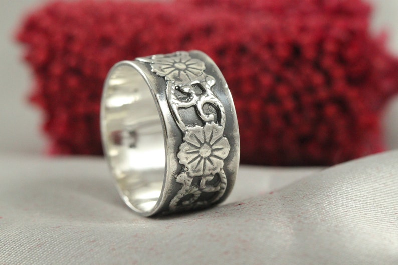 Ring With Flowers,Wide Rings Silver Rings,Woman Ring Sterling Silver Ring Sunflower ring Silver Flowers Vine Ring Love Silver Rings