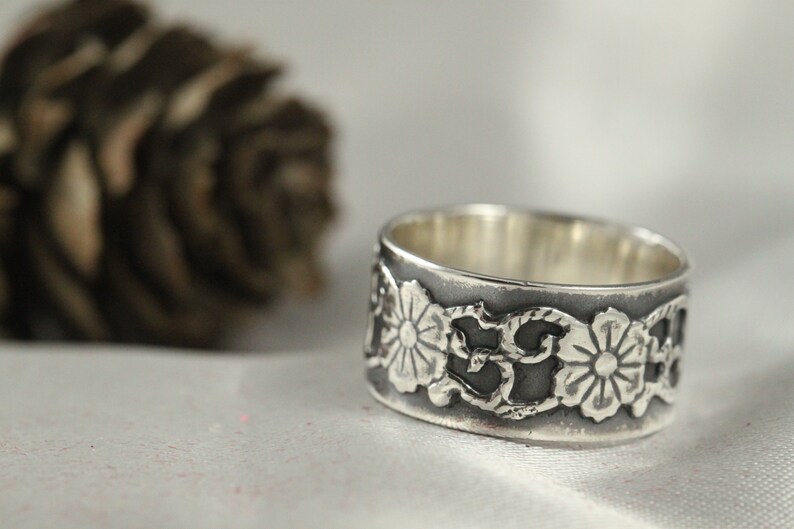 Ring With Flowers,Wide Rings Silver Rings,Woman Ring Sterling Silver Ring Sunflower ring Silver Flowers Vine Ring Love Silver Rings