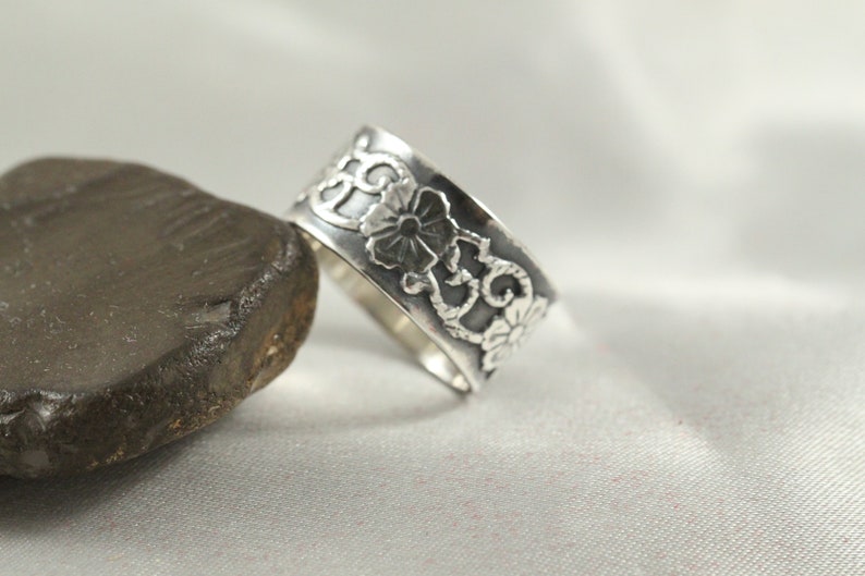 Ring With Flowers,Wide Rings Silver Rings,Woman Ring Sterling Silver Ring Sunflower ring Silver Flowers Vine Ring Love Silver Rings