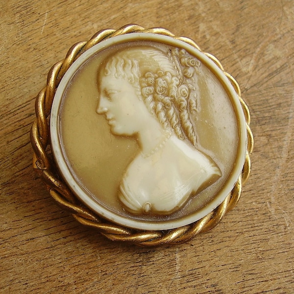 Vintage Regency Revival Cameo Brooch c1920s 1930s Antique Jane Austen Ringlets