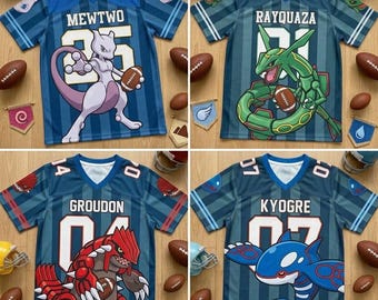 Maglia PKM personalizzata, maglietta da squadra personalizzata per bambini, regalo di compleanno per ragazzi e ragazze, maglietta sportiva della serie Pikachu, abbigliamento per il giorno della partita dei bambini