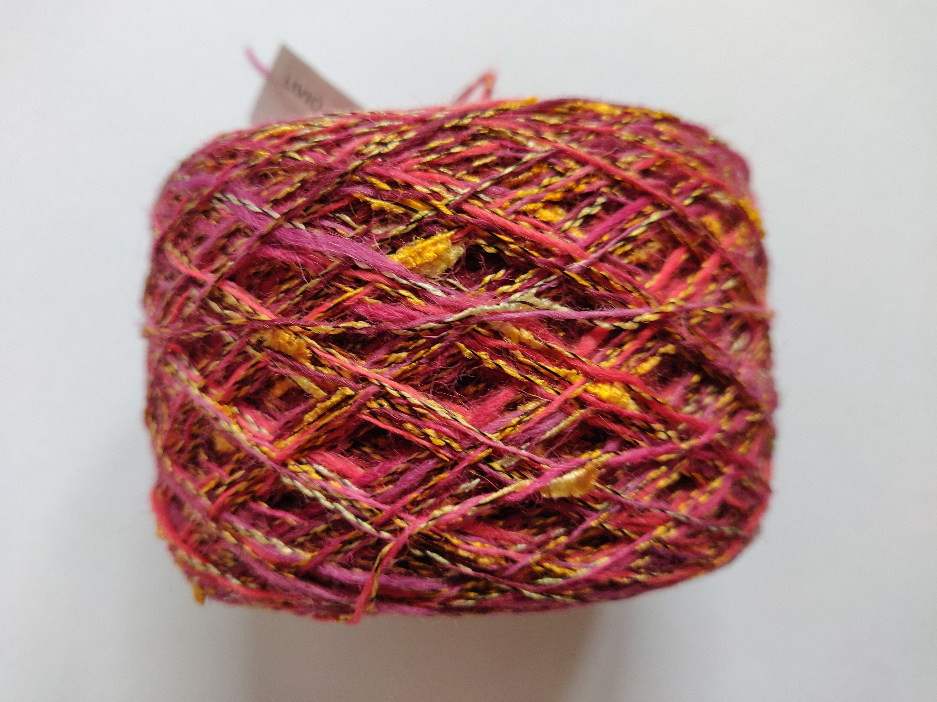 jenis benang unik di dunia