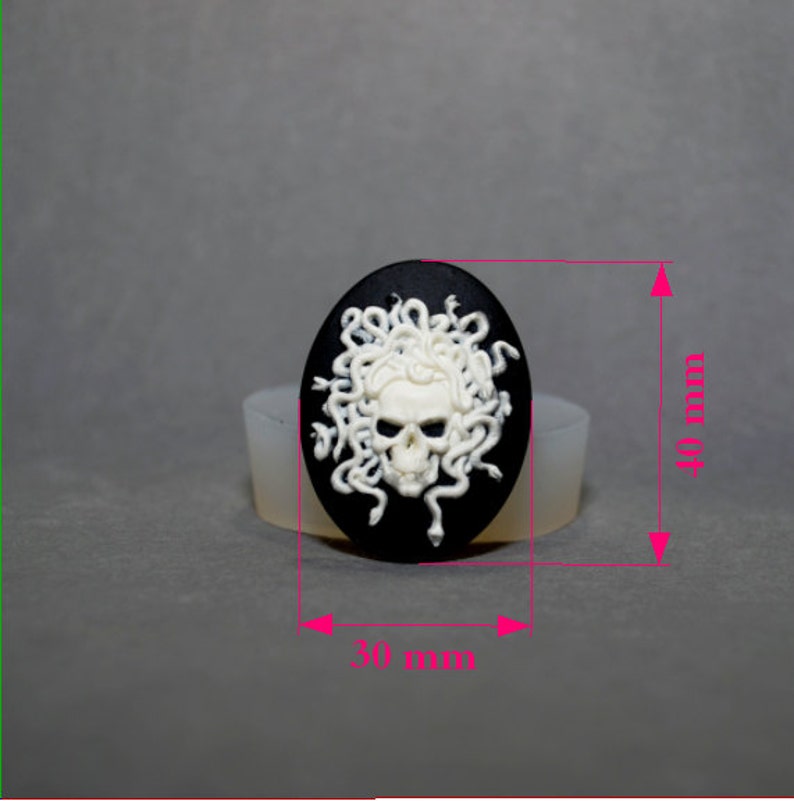 MEDUSA SILICONE MOLD skull sugar craft resin fimo polymer clay mould soap fimo wax plaster icing chocolate food grade utee