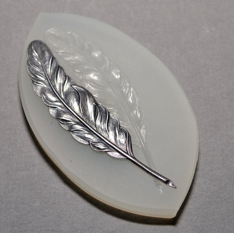 UK Wholesale Cheap Bare FEATHER SILICONE MOLD food use