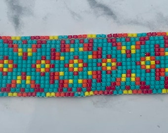 AUTHENTIC OJIBWE Colorful Pattern BEADED Bracelet