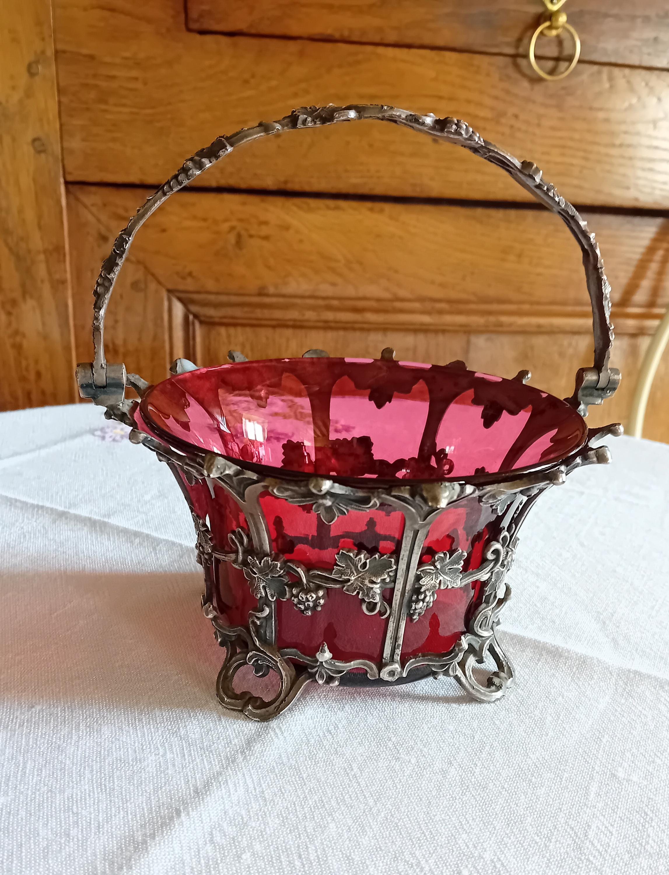 8 Coupes En Verre Taillé Canneberge - Rouge Transparent - Vers 1900 - France