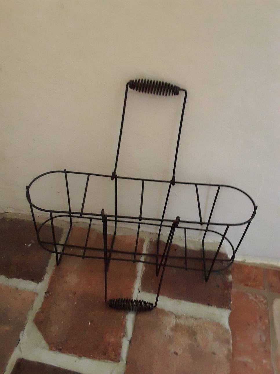 Le Porte-bouteilles De