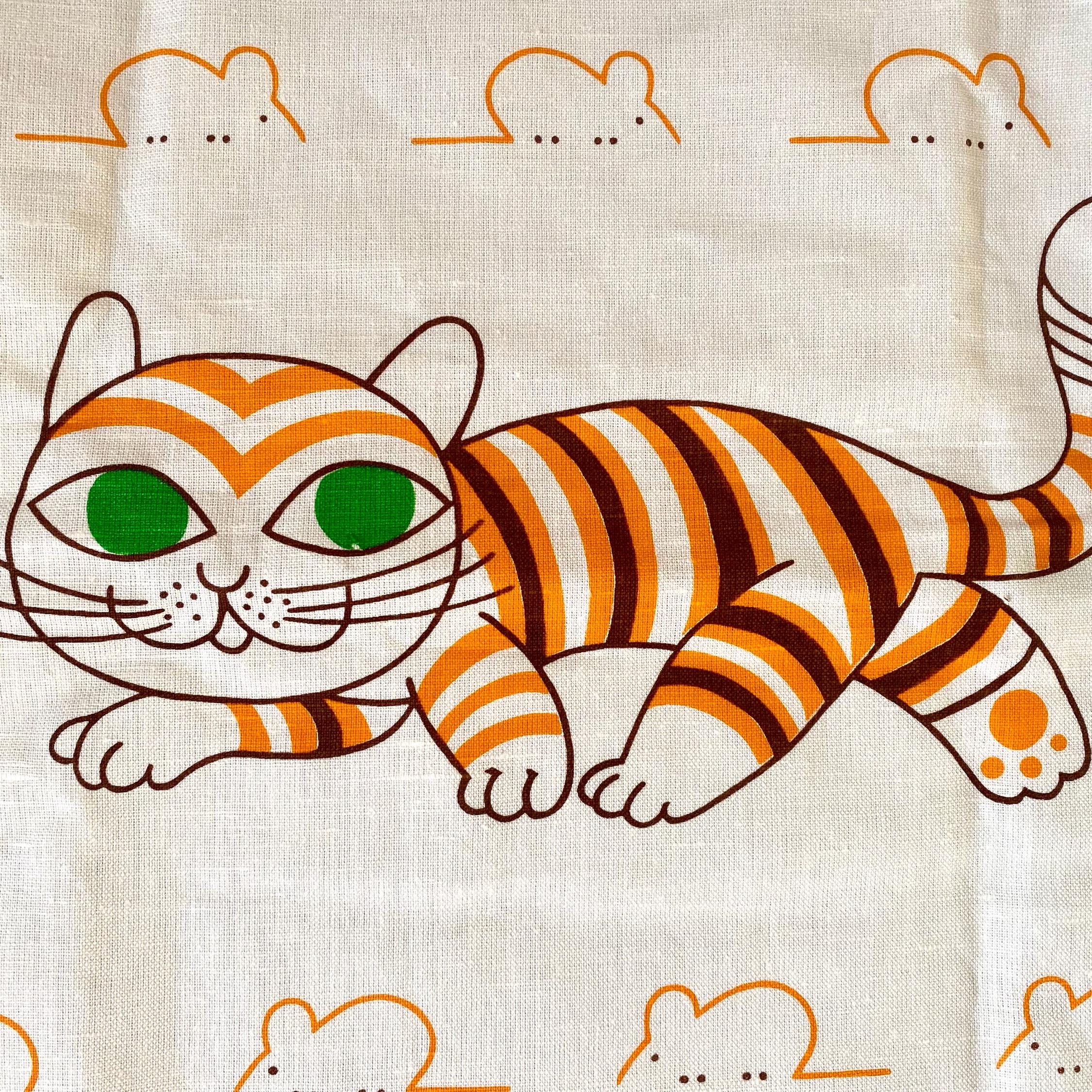 70s Vintage Linen Fabric Cat Print Orange Kitten Pattern Children Home Decor Fabric Scandinavian Vintage