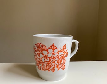 Vintage mugg temugg kaffemugg röda blommor blommig dricksglas