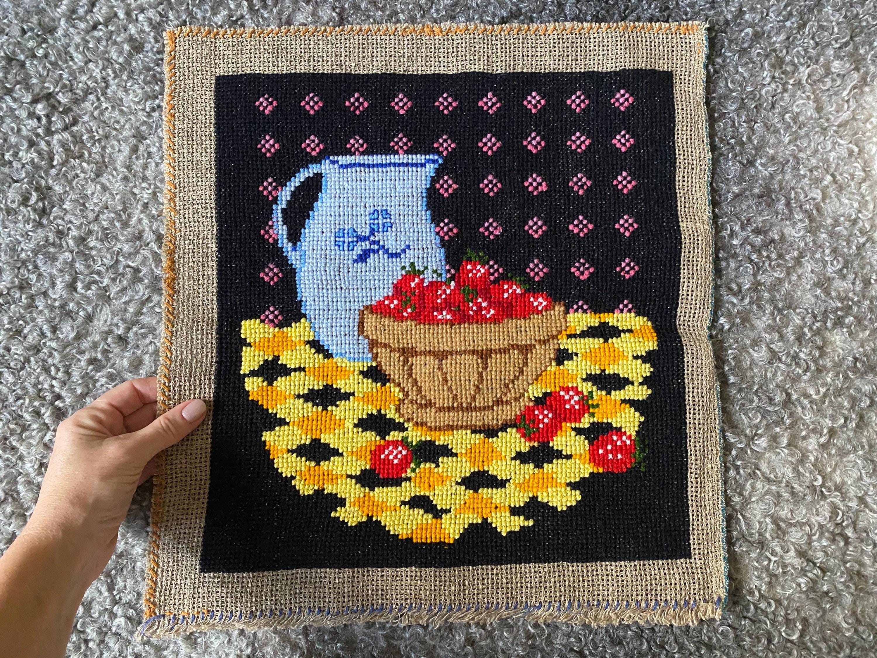 ヴィンテージ クロスステッチ タペストリー 刺繍 絵柄 ベリー